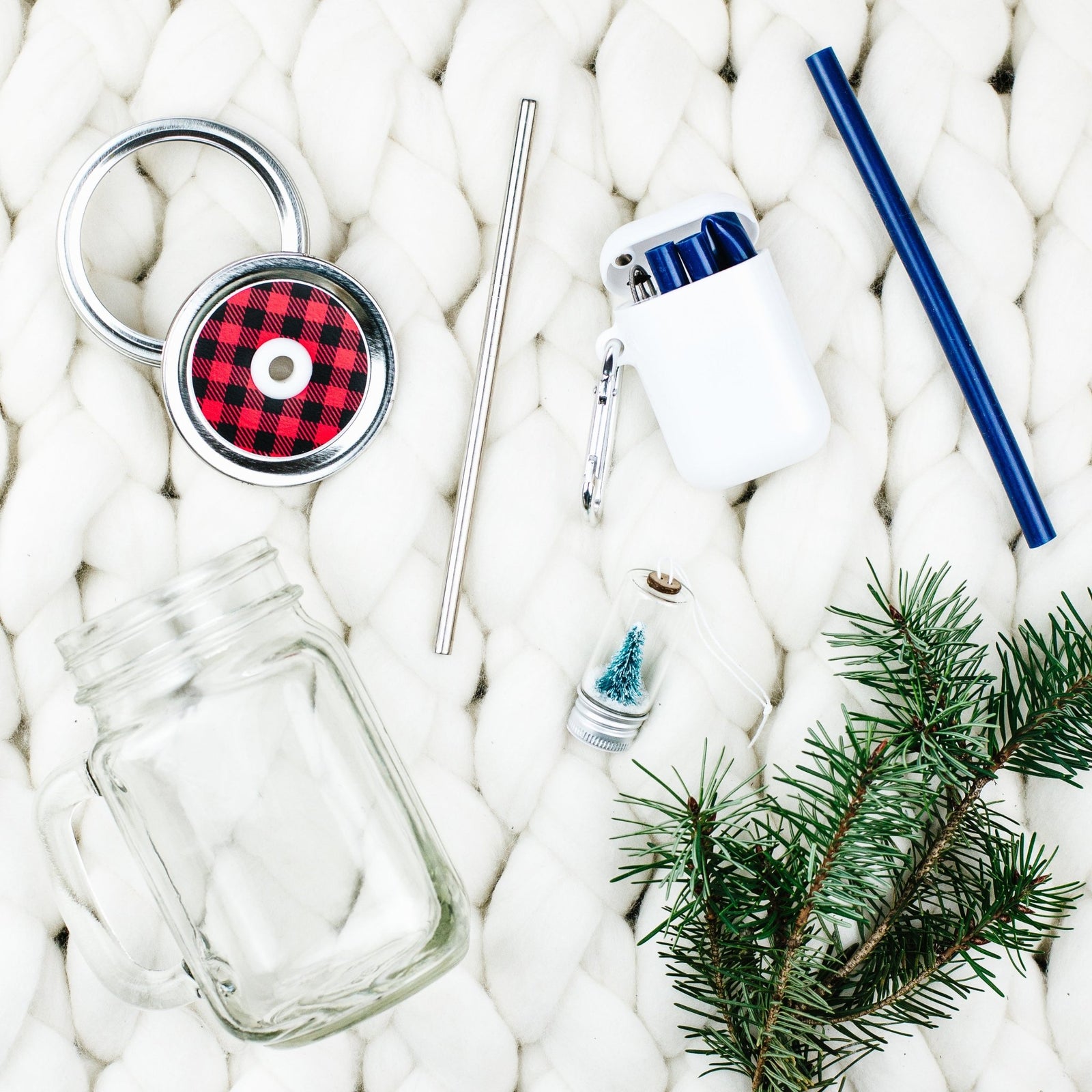 Last Minute Christmas Gift Ideas - Mason Jar Merchant