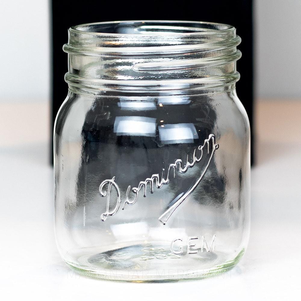 A Dominion (Underlined) Gem Mouth Short Pint on a white background