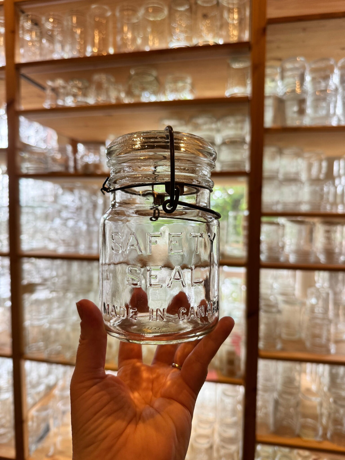 Safety Seal Vintage Wire Bail Pint Jar